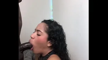 Boquete dormindo prima bêbada