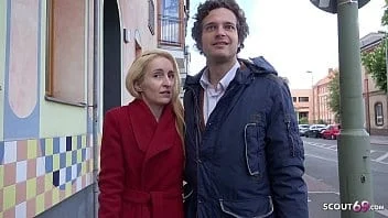 Casal Fodendo por Dinheiro