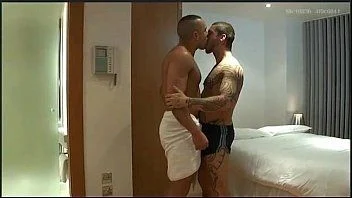 Foda gay no motel com o namorado