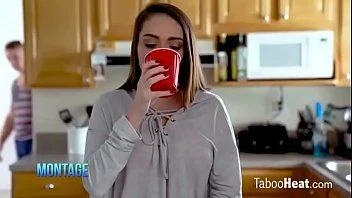 Fodendo a buceta da maninha safada
