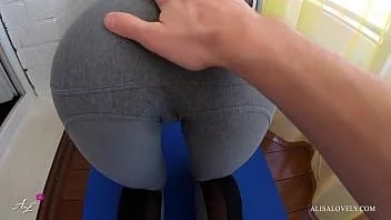 Jovem Magra e Bem Dotado em Ação