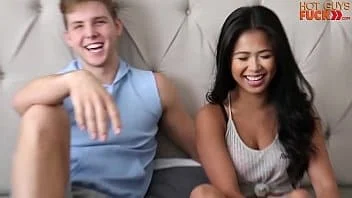 Mulata safada gozando em sexo quente