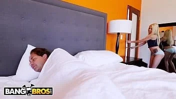 Pai safado fode enteada loira